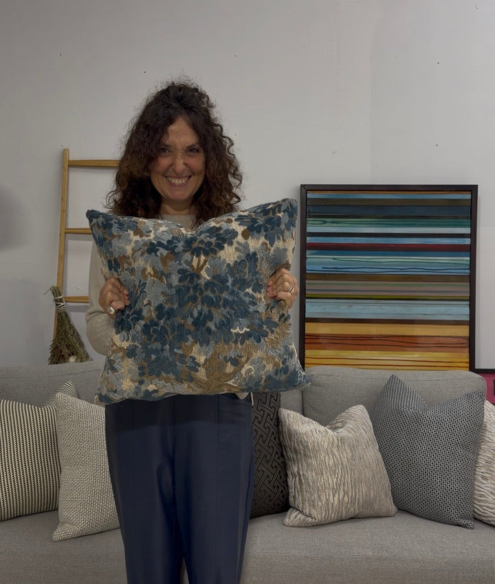 Floral / Botanical Linen Throw Pillow